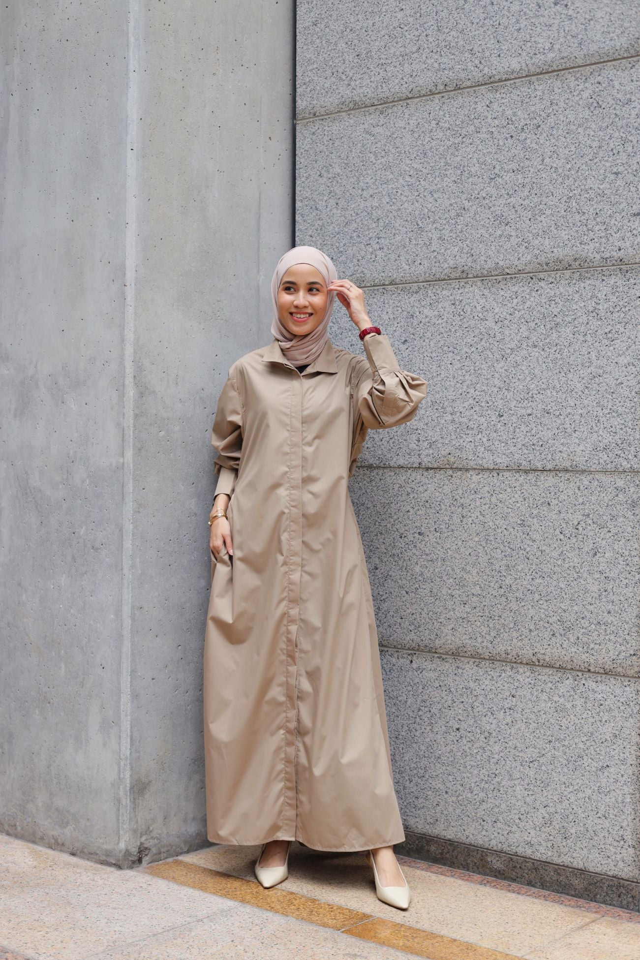 Modelle Dress - Beige (Pre-Order)